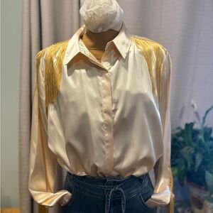 Did someone say fringe, well this Beaty has it in gold